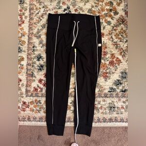 Vuori Black Leggings with White Piping